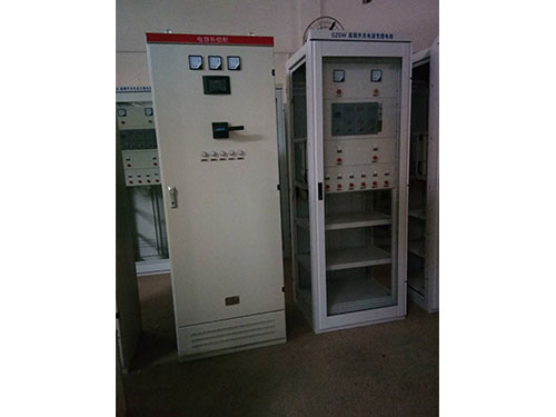 高低壓成套開關(guān)設備13